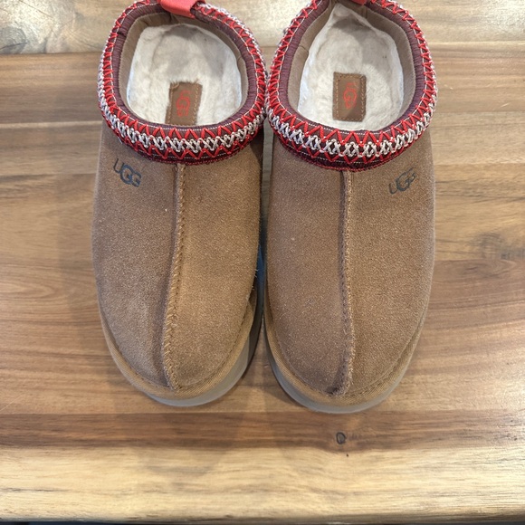 Ugg Tazz, size 7, chestnut - Picture 2 of 4